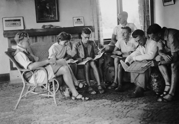 The composers class at the 1947 Cambridge Summer School of Music, photographed by Frank Hoffmann